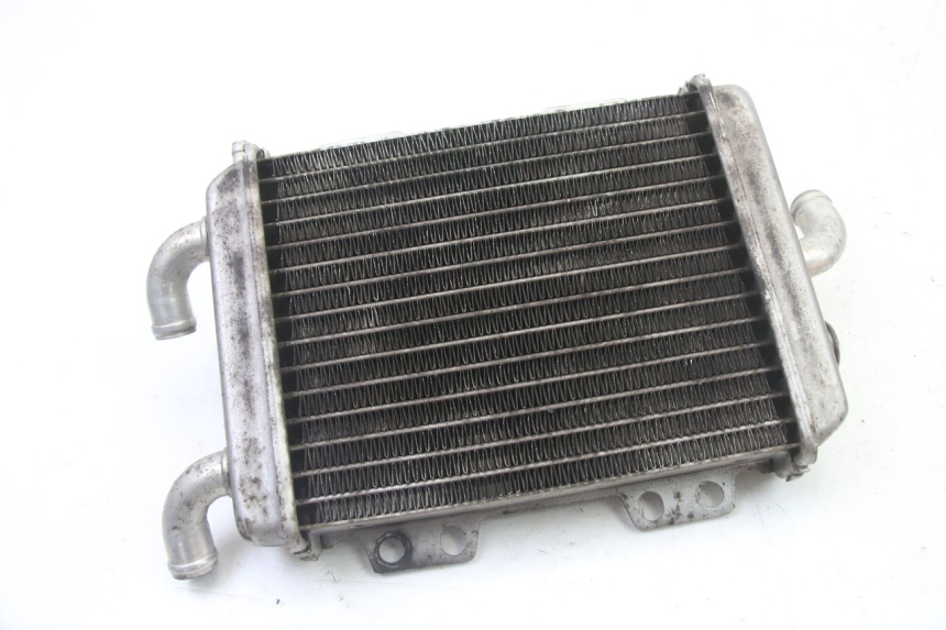 photo de RADIATEUR PEUGEOT ELYSEO 125 (1999 - 2004) - Points de fixation