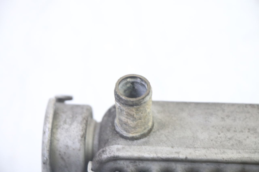 photo de RADIATEUR HONDA FES S-WING SWING ABS 125 (2007 - 2015) - Gros plan technique