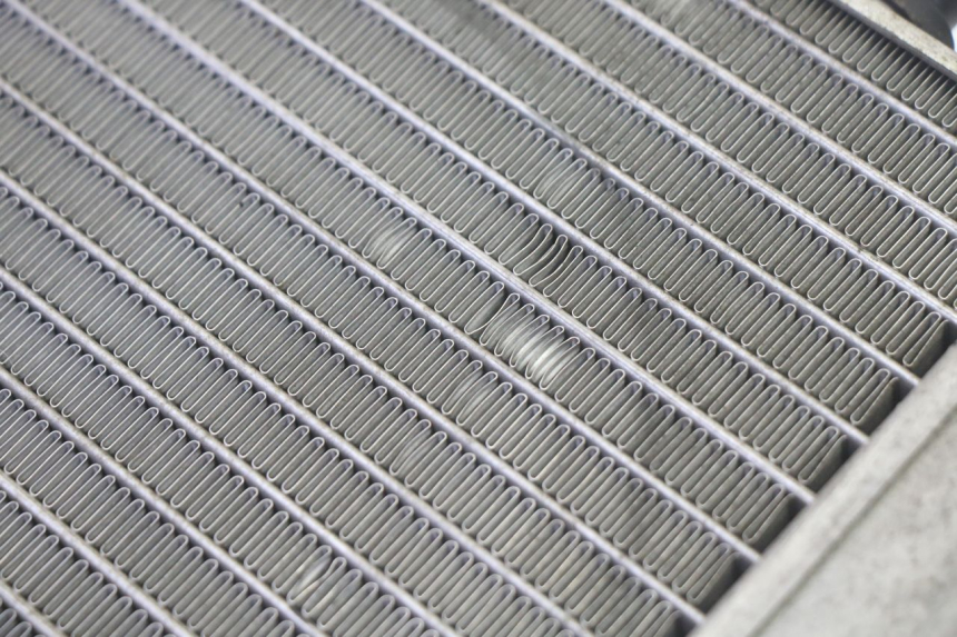 photo de RADIATEUR HONDA FES S-WING SWING ABS 125 (2007 - 2015) - État de surface