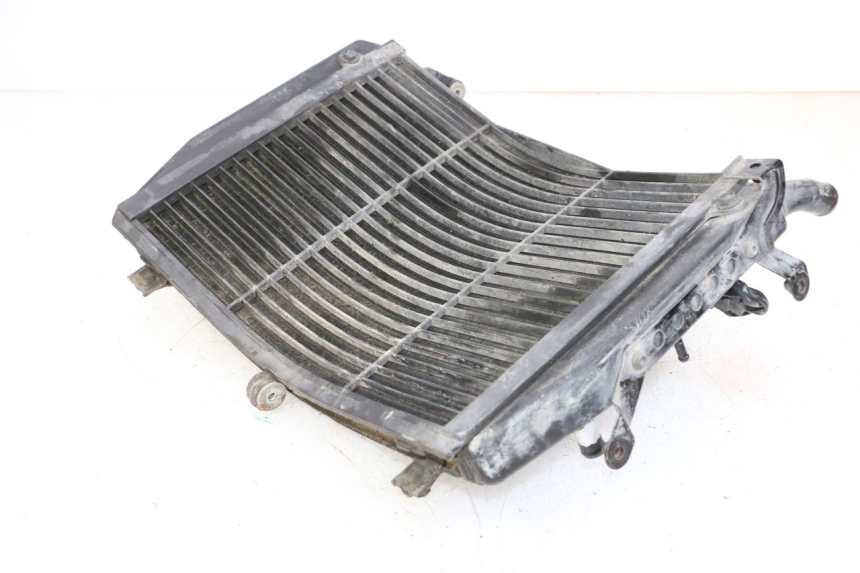 photo de RADIATEUR YAMAHA FJR ABS 1300 (2006 - 2012) - Points de fixation