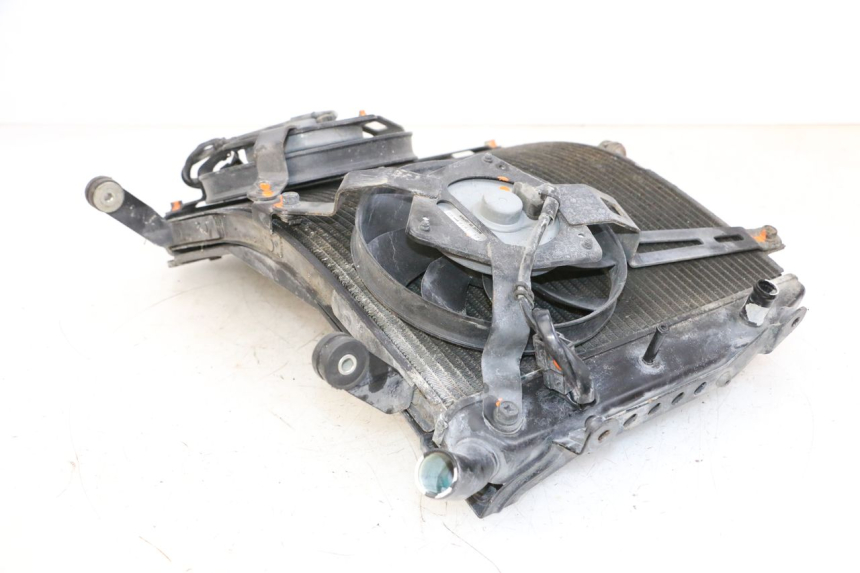 photo de RADIATEUR YAMAHA FJR ABS 1300 (2006 - 2012) - Pièce contrôlée