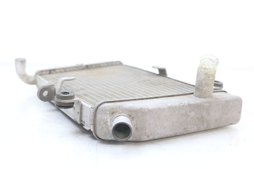 photo de RADIATEUR HONDA FJS SILVER WING SILVERWING 400 (2005 - 2008) - Gros plan technique