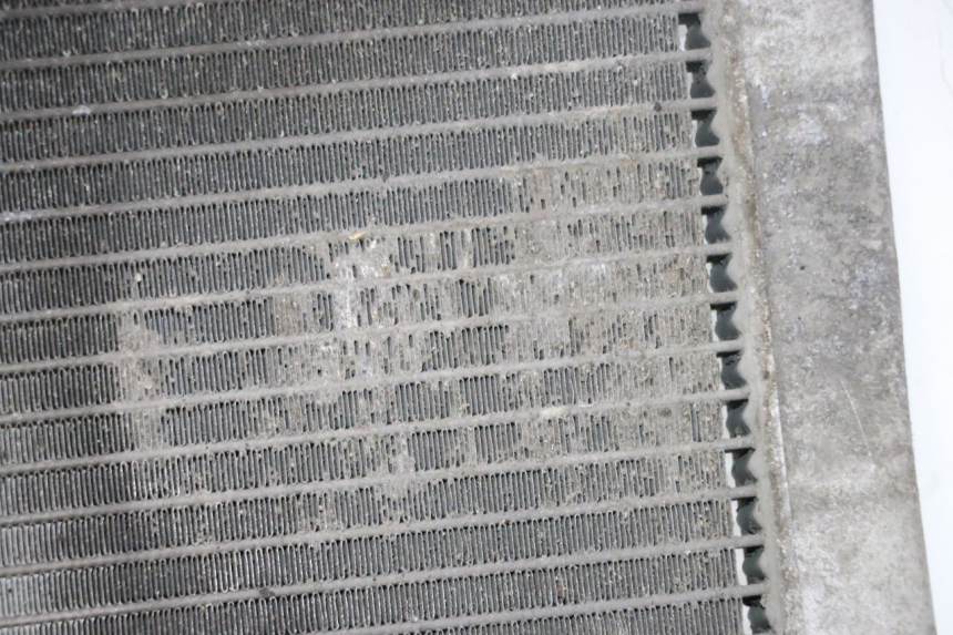 photo de RADIATEUR HONDA FJS SILVER WING SILVERWING 400 (2005 - 2008) - Focus structure