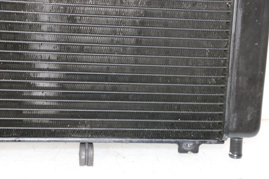 photo de RADIATEUR YAMAHA FZ6 N FAZER 600 (2004 - 2006) - Marquages et références