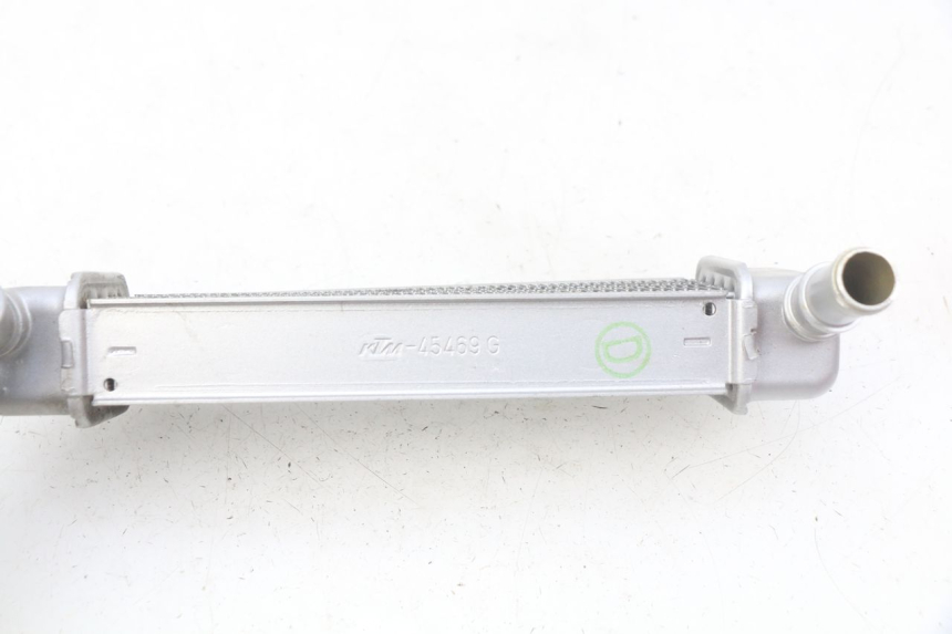 photo de RADIATEUR GAUCHE PEUGEOT LUDIX BLASTER 50 (2006 - 2014) - Détail de la pièce