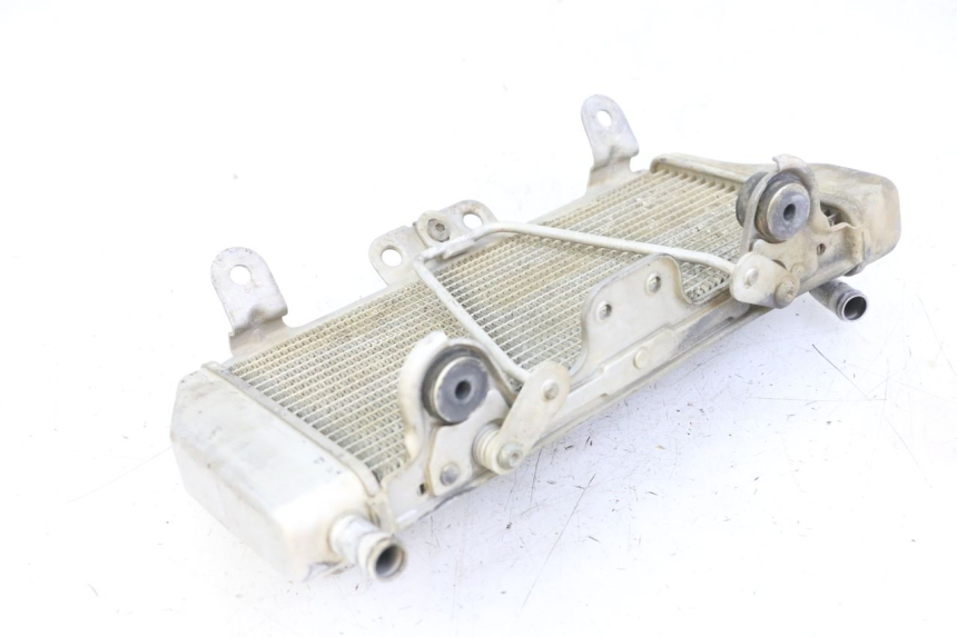 photo de RADIATEUR GAUCHE YAMAHA YZ-F YZF 250 (2007 - 2013) - Zoom état d’usage