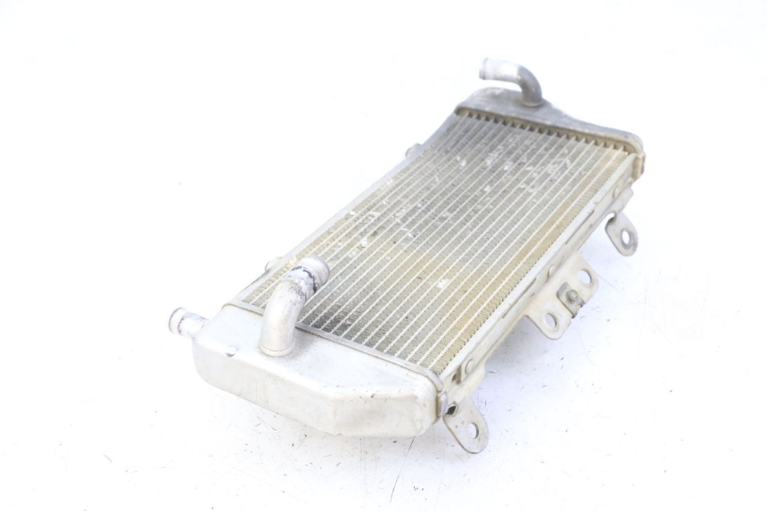 photo de RADIATEUR GAUCHE YAMAHA YZ-F YZF 250 (2007 - 2013) - Autre angle de vue