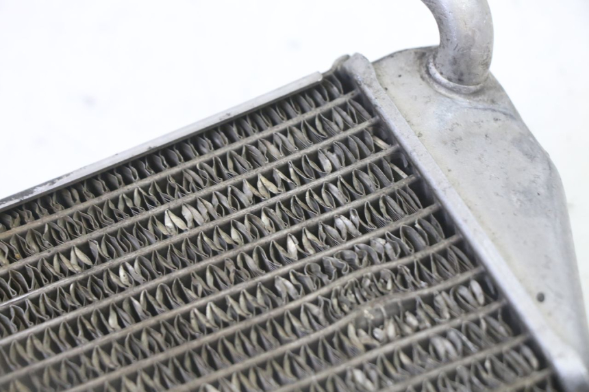 photo de RADIATEUR GAUCHE YAMAHA YZ 125 (1998 - 2005) - Zoom état d’usage