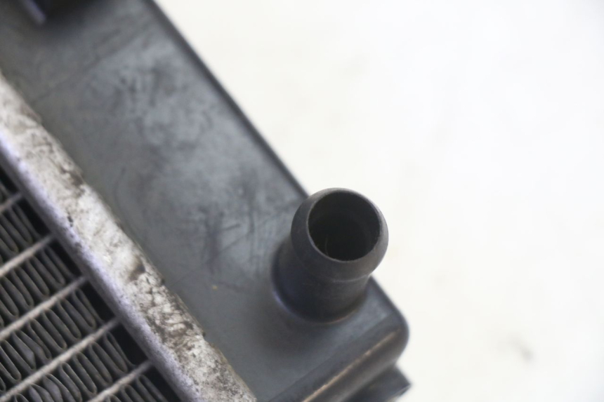 photo de RADIATEUR KYMCO GRAND DINK 125 (2008 - 2014) - Autre angle de vue