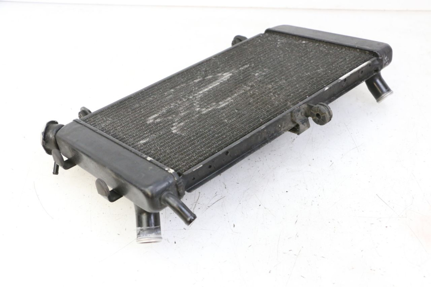 photo de RADIATEUR SUZUKI GSR 750 (2011 - 2017) - Zoom état d’usage