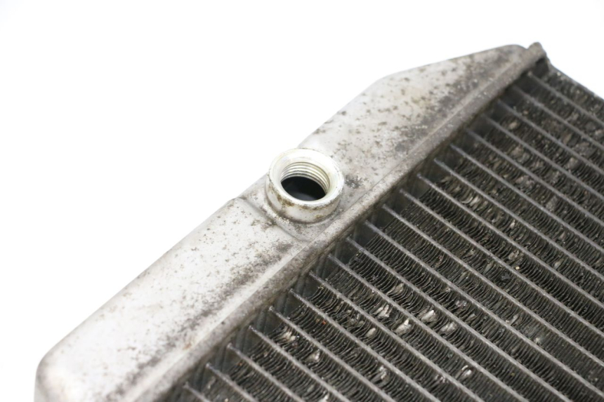 photo de RADIATEUR SUZUKI GSXR GSX-R 1000 (2003 - 2004) - Zoom état d’usage