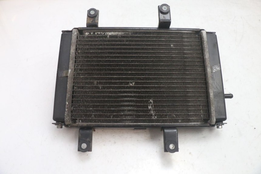 photo de RADIATEUR SYM GTS EVO 125 (2009 - 2013) - Points de fixation