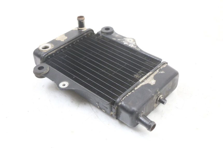 photo de RADIATEUR HONDA NES AROBASE 125 (2000 - 2003) - Détail de la pièce