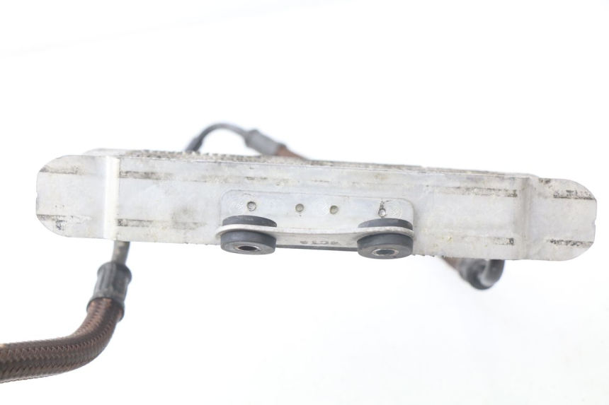 photo de RADIATEUR HUILE HYOSUNG AQUILA GV 125 (2009 - 2016) - Autre angle de vue