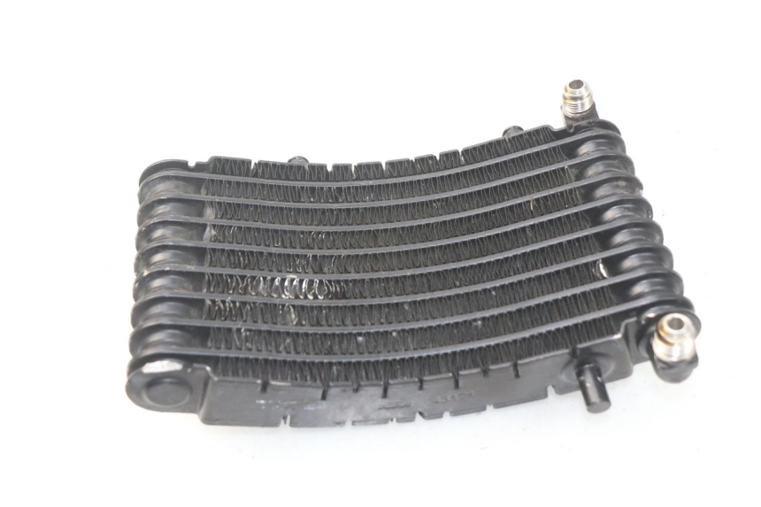 photo de RADIATEUR HUILE MV AGUSTA BRUTALE R WALLY 910 (2008 - 2008) - Gros plan technique