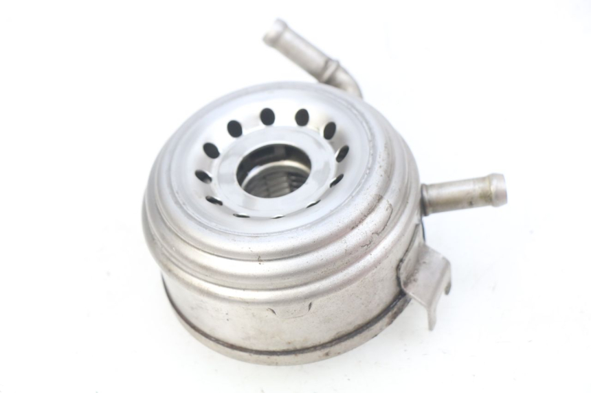 photo de RADIATEUR HUILE HONDA CBR RR FIREBLADE 900 (1992 - 1994) - Gros plan technique