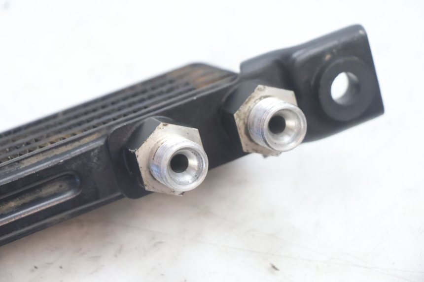 photo de RADIATEUR HUILE SUZUKI DR S 600 (1985 - 1989) - Vue d’ensemble