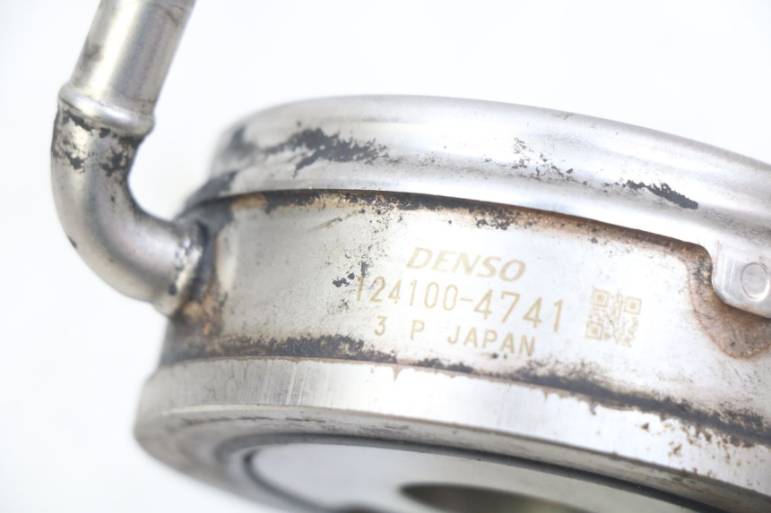 photo de RADIATEUR HUILE HONDA FJS SILVERWING SILVER WING 400 (2009 - 2016) - Zoom état d’usage