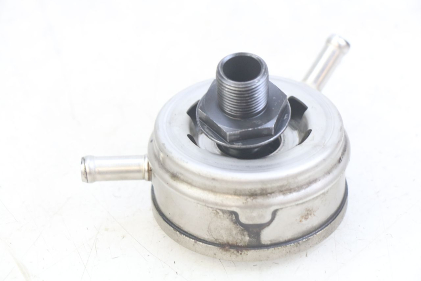 photo de RADIATEUR HUILE YAMAHA FZS FAZER 600 (1998 - 2001) - Gros plan technique