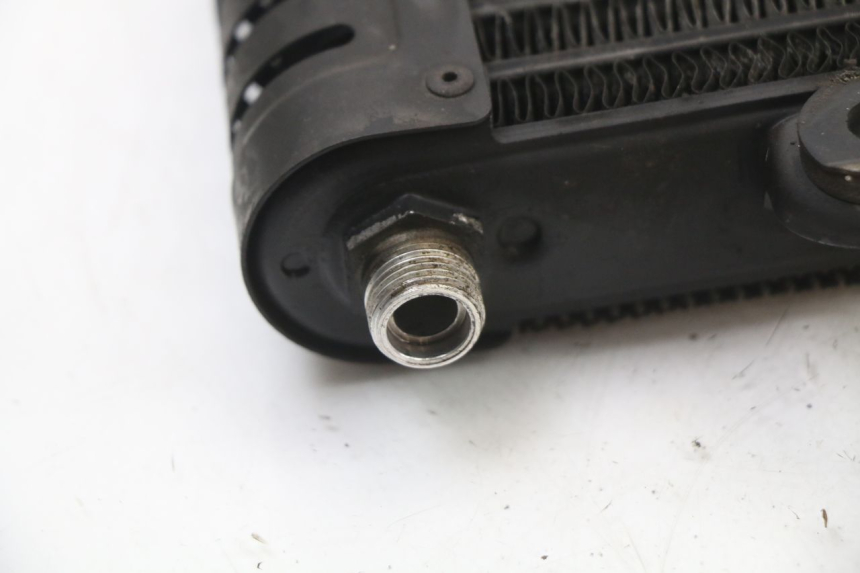 photo de RADIATEUR HUILE KAWASAKI ZR7 ZR-7 S 750 (1999 - 2004) - Autre angle de vue