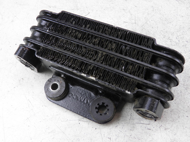 photo de RADIATEUR HUILE KYMCO QUANNON 125 (2007 - 2014) - Zoom état d’usage