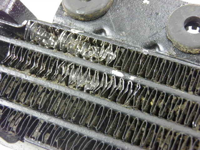 photo de RADIATEUR HUILE KYMCO QUANNON 125 (2007 - 2014) - Autre angle de vue