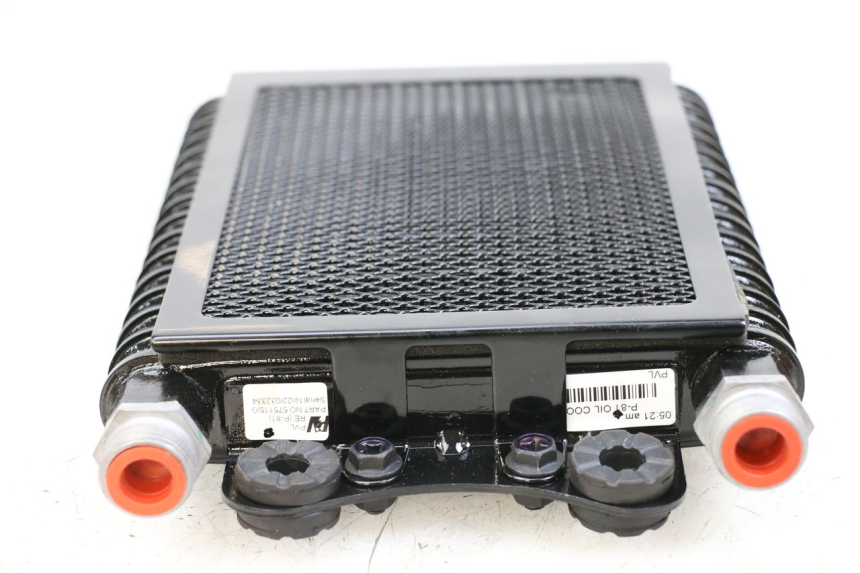 photo de RADIATEUR HUILE ROYAL ENFIELD CONTINENTAL GT 650 (2019 - 2024) - Autre angle de vue