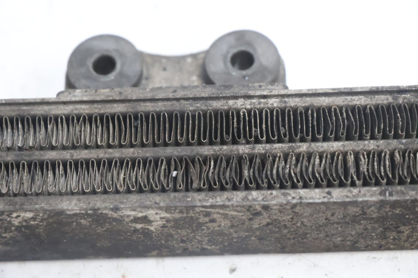 photo de RADIATEUR HUILE HONDA VFR FI RC46 800 (1998 - 2001) - Points de fixation