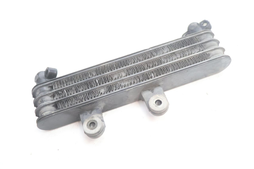 photo de RADIATEUR HUILE HONDA XRV AFRICA TWIN 750 (1990 - 1992) - Gros plan technique