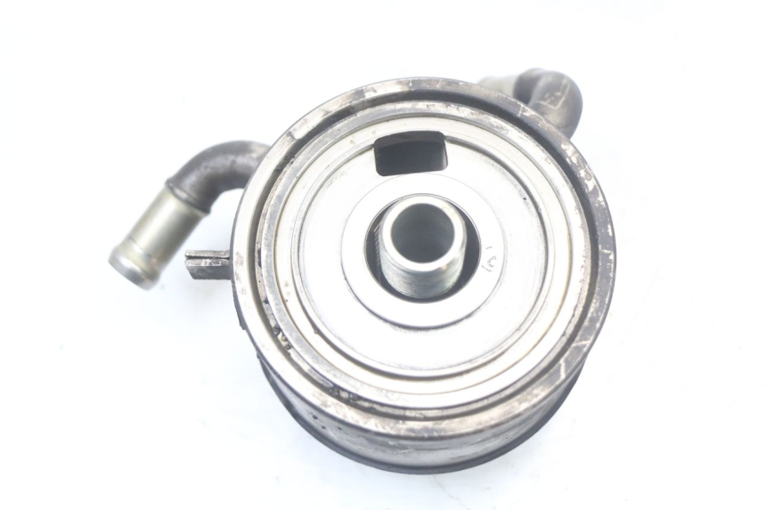 photo de RADIATEUR HUILE YAMAHA FZ1 FAZER 1000 (2007 - 2009) - Gros plan technique