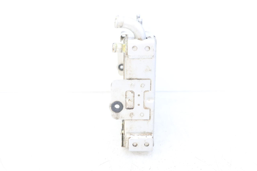 photo de RADIATEUR HYTRACK HY S 4X4 410 (2013 - 2016) - Points de fixation