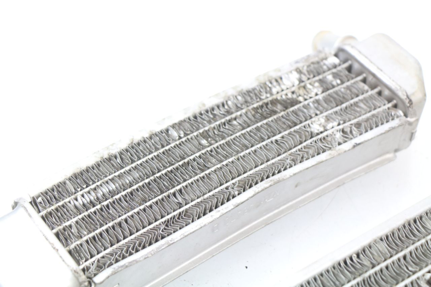 photo de RADIATEUR PEUGEOT LUDIX BLASTER 50 (2006 - 2014) - Points de fixation