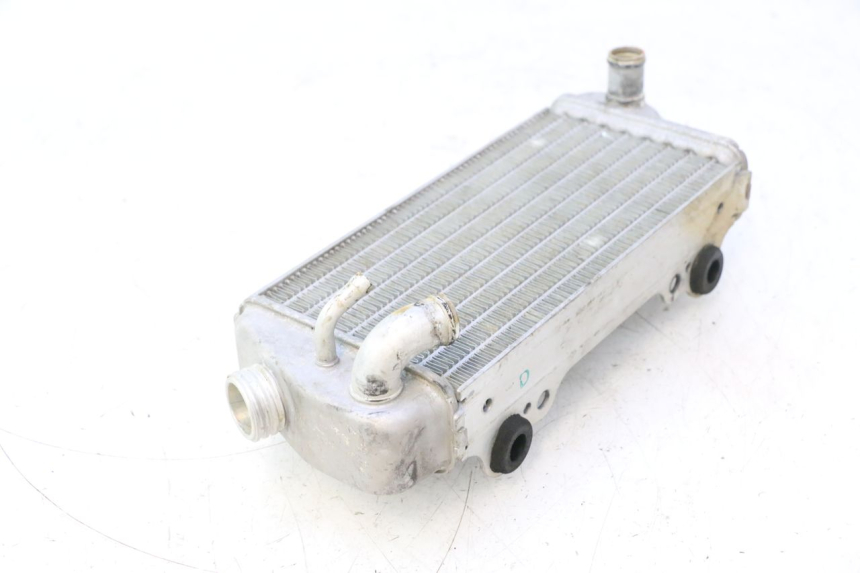 photo de RADIATEUR RIEJU MRT PRO SUPERMOTARD 50 (2007 - 2018) - Points de fixation