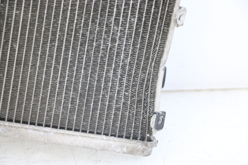 photo de RADIATEUR YAMAHA MT-07 MT07 ABS 700 (2014 - 2017) - Gros plan technique