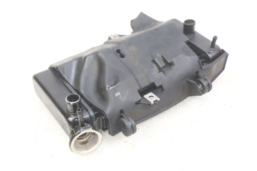 photo de RADIATEUR YAMAHA MT ABS 125 (2014 - 2018) - Gros plan technique