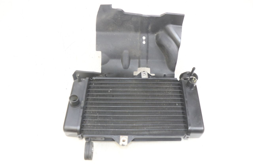 photo de RADIATEUR YAMAHA MT ABS 125 (2014 - 2018) - Points de fixation