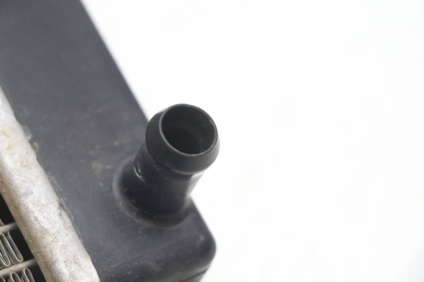 photo de RADIATEUR KYMCO MXU R 250 (2004 - 2010) - Gros plan technique