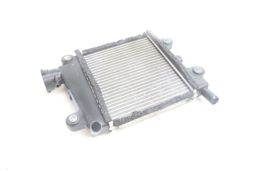 photo de RADIATEUR YAMAHA N-MAX NMAX 125 (2021 - 2024) - Zoom état d’usage