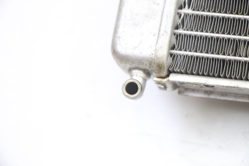 photo de RADIATEUR PIAGGIO NRG POWER PUREJET 50 (2018 - 2021) - Gros plan technique