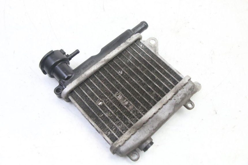 photo de RADIATEUR MBK OVETTO 4T 50 (2008 - 2016) - Vue d’ensemble