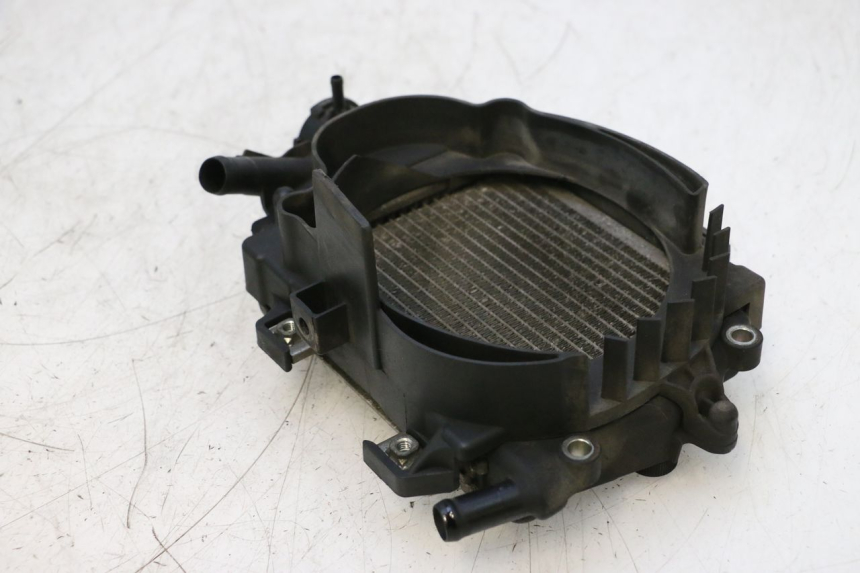 photo de RADIATEUR HONDA PCX (JF57/JF64) 125 (2014 - 2018) - Autre angle de vue