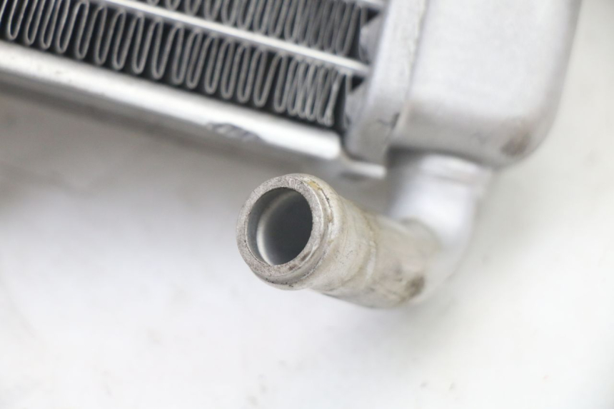 photo de RADIATEUR PIAGGIO NRG POWER PUREJET 50 (2018 - 2021) - Gros plan technique