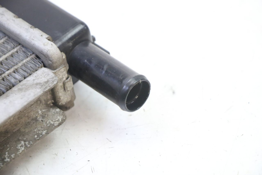 photo de RADIATEUR PEUGEOT SATELIS 250 (2006 - 2012) - Marquages et références