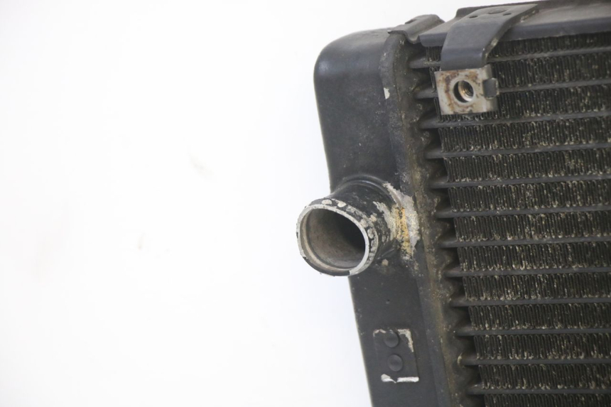 photo de RADIATEUR HONDA ST PAN EUROPEAN 1300 (2002 - 2013) - Gros plan technique