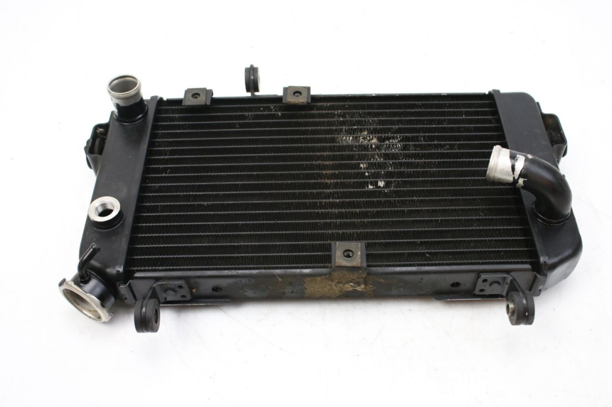 photo de RADIATEUR SUZUKI SV S 650 (1999 - 2002) - Zoom état d’usage