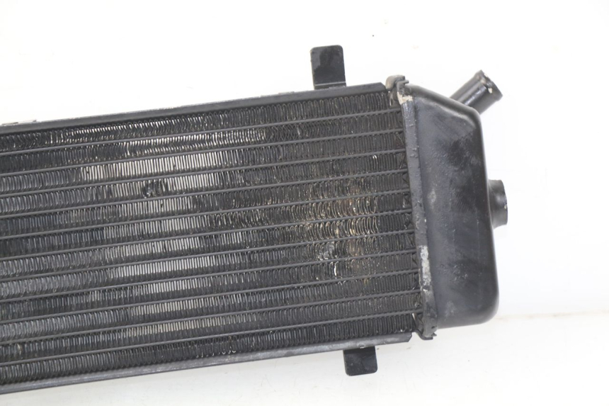 photo de RADIATEUR SUZUKI UC EPICURO 125 (1999 - 2003) - Zoom état d’usage