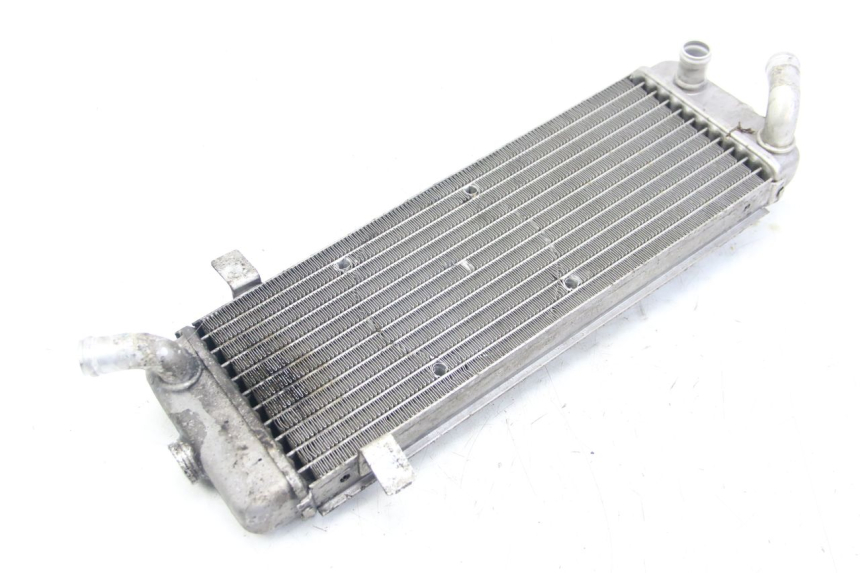 photo de RADIATEUR SUZUKI UH BURGMAN 125 (2002 - 2006) - Vue principale