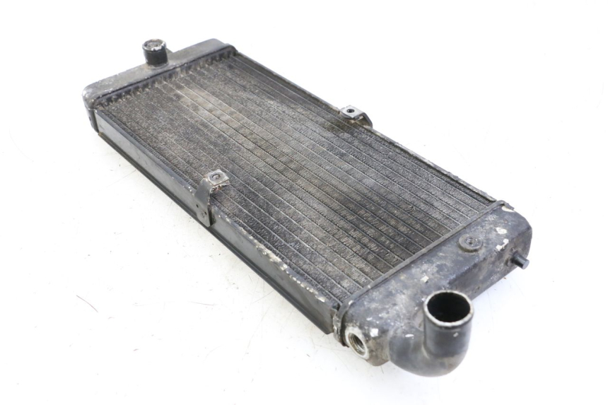 photo de RADIATEUR HONDA VT C2 SHADOW 750 (1997 - 2001) - Gros plan technique