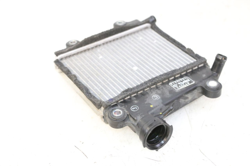 photo de RADIATEUR YAMAHA XMAX X-MAX 125 (2021 - 2025) - Gros plan technique