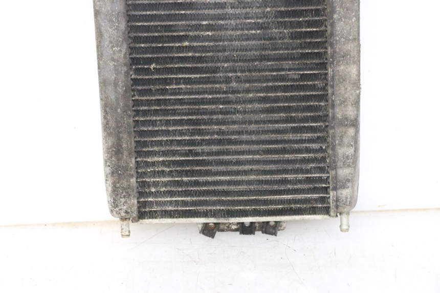 photo de RADIATEUR PIAGGIO XEVO - X EVO 125 (2007 - 2017) - Points de fixation
